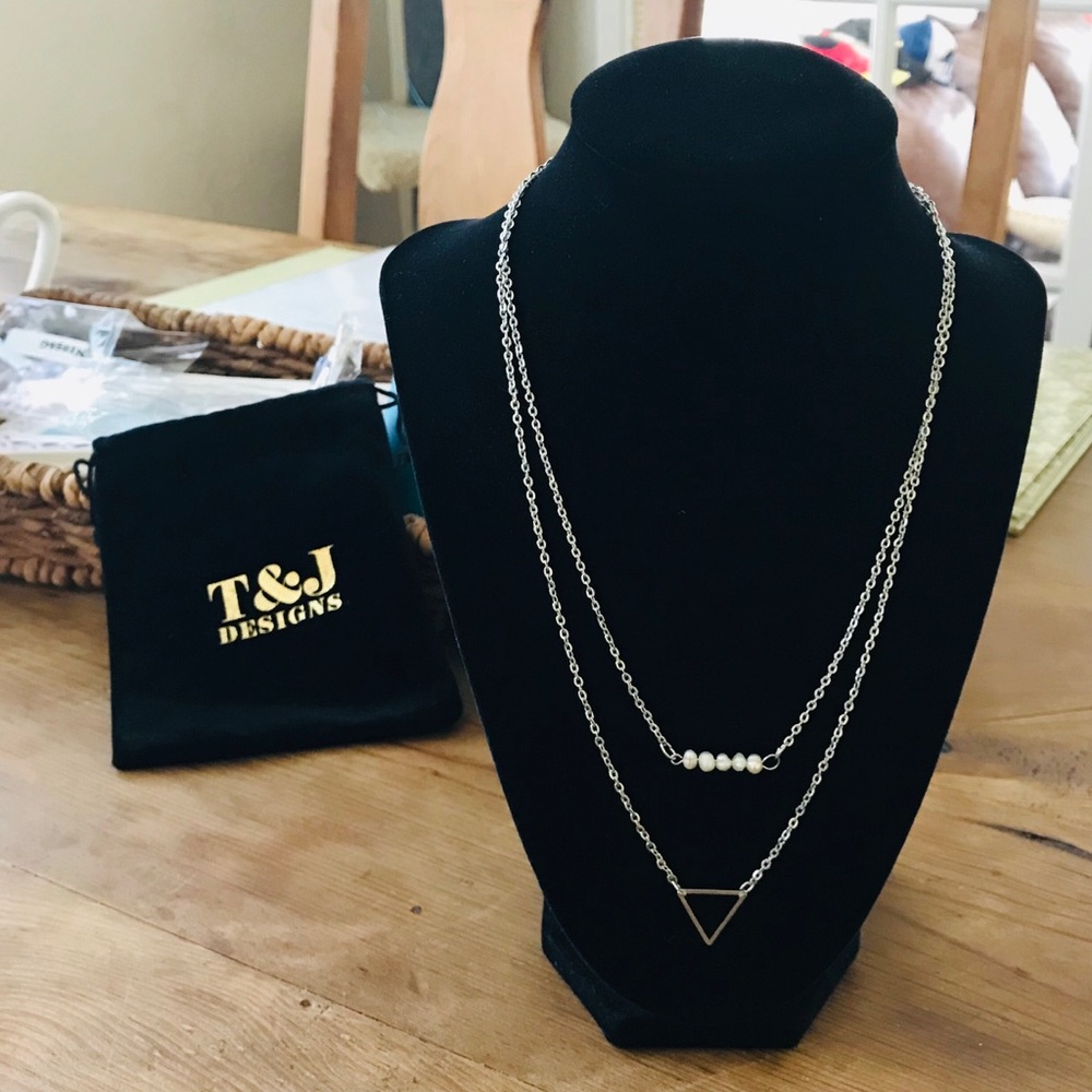 Gold or Silver Fresh water pearl necklace